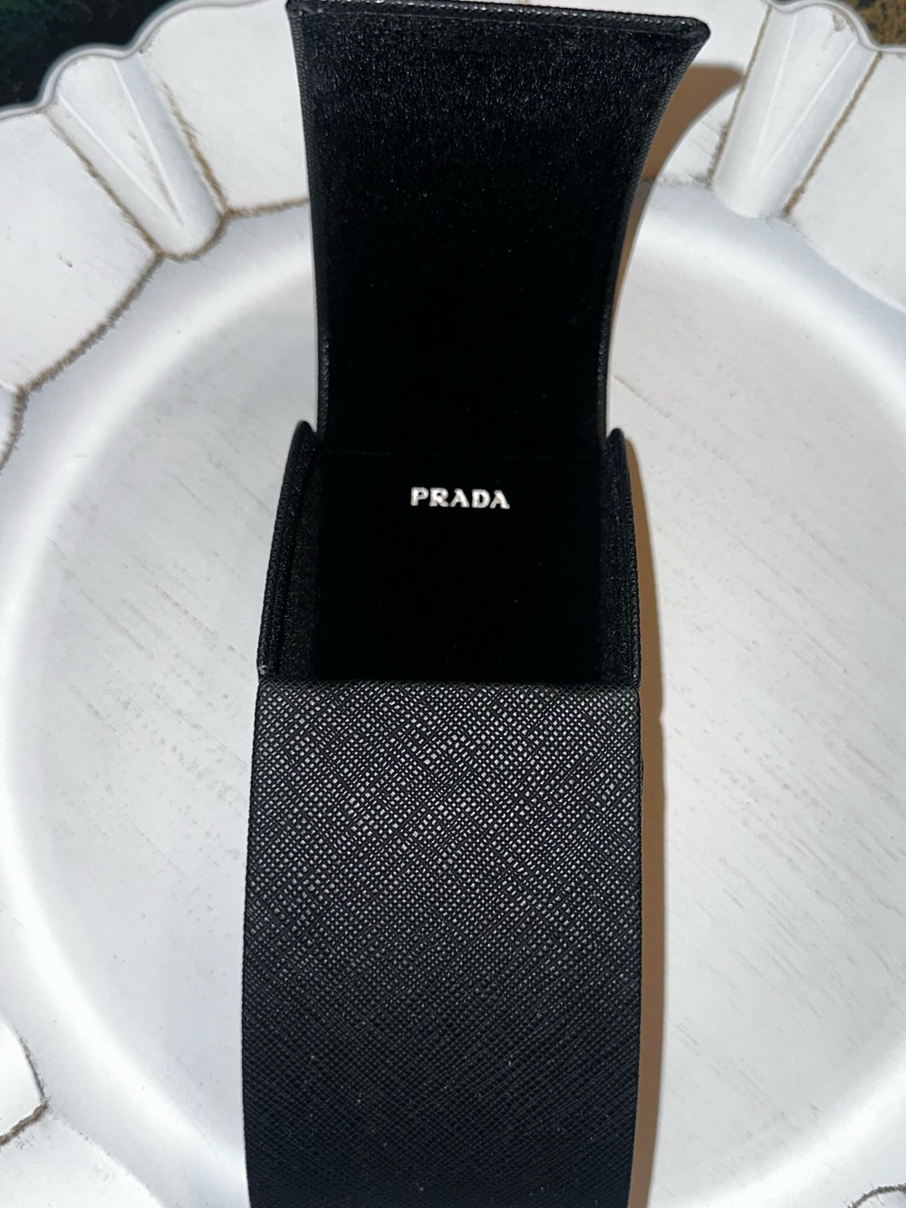 NEW Prada  Leather Sunglass Case w/ cloth